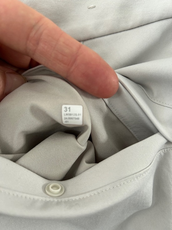 Lululemon Pants Men's 31 Cream Commission Slim Classic Chino Flat Front - Picture 8 of 16